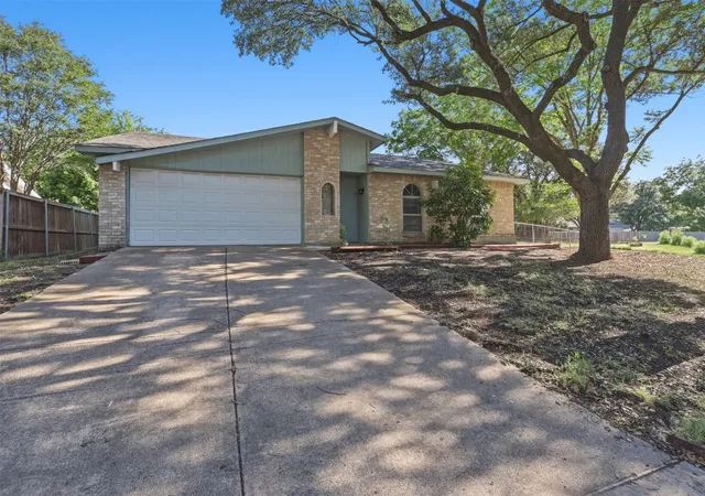 1st image of 1201 Platt Dr, Plano, TX 75023 | MLS# 21259971