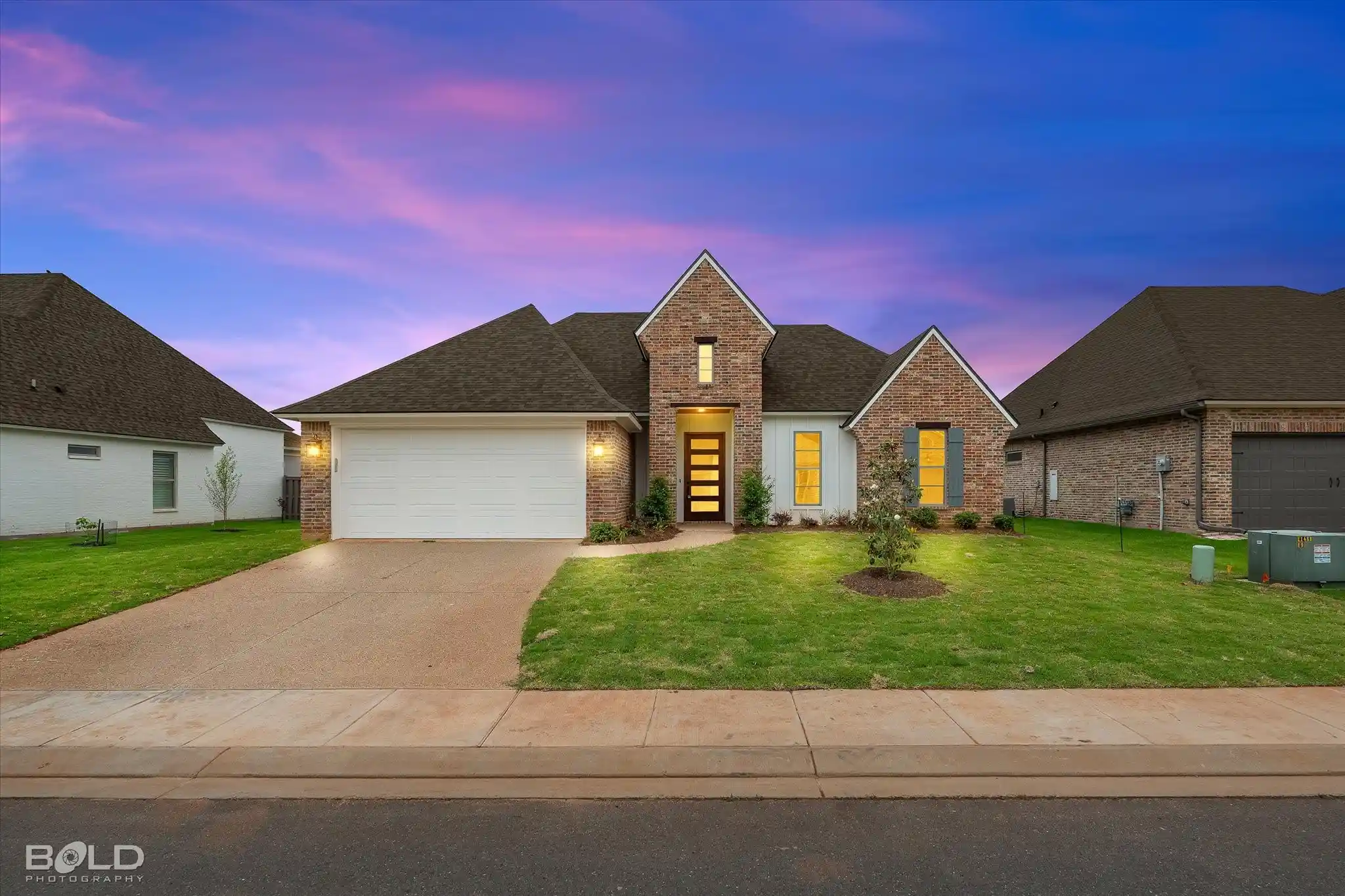 Photo 1 of Single family home for sale at 449 Stacey Ln, Bossier City, LA 71111 | MLS# 21262414 | Listing updated on 2026-10-15