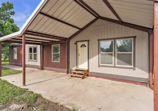 Homes for sale in Joshua, TX | 9600 High Rd, Joshua, TX 76058 | MLS# 21261292