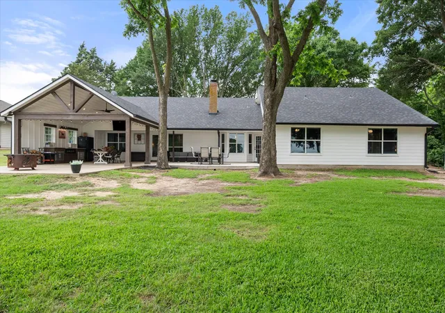 Homes for sale in Corsicana, TX | 114 County Road 3187, Corsicana, TX 75109 | MLS# 21262013