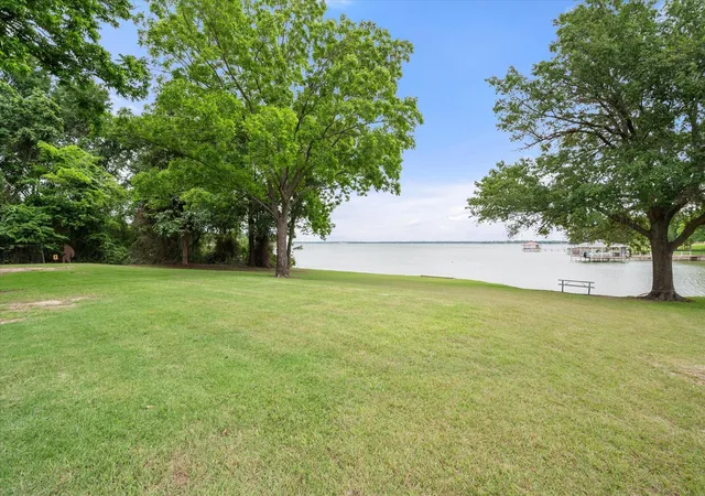 Homes for sale in Corsicana, TX | 114 County Road 3187, Corsicana, TX 75109 | MLS# 21262013