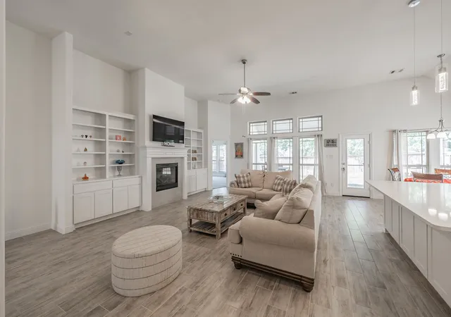 Photo 4 of Single family home for sale at 3205 Florence Dr, Denton, TX 76210 | MLS# 21262598 | Listing updated on 2026-07-11