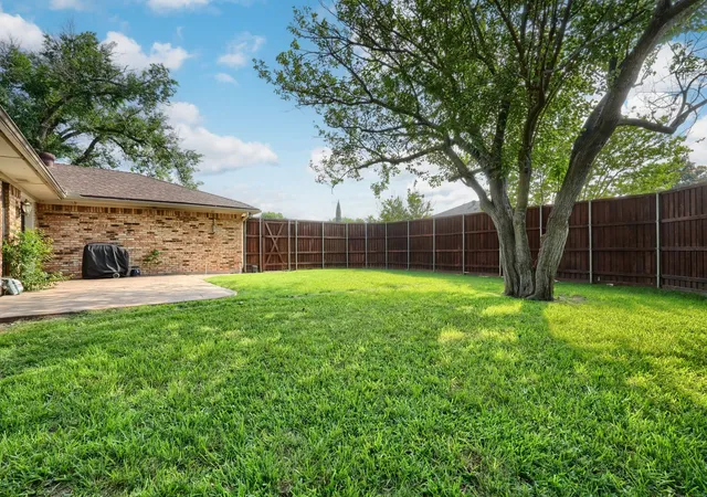 Homes for sale in Plano, TX | 6105 Bronze Leaf Dr, Plano, TX 75023 | MLS# 21262660