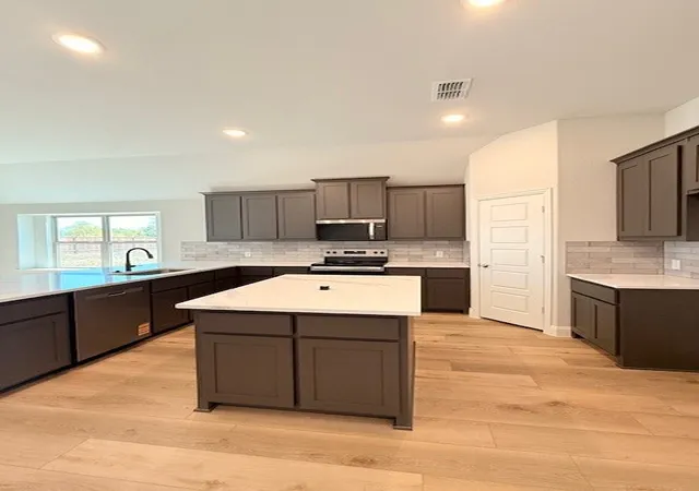 Homes for sale in Venus, TX | 2421 Stardust Trl, Venus, TX 76009 | MLS# 21262668