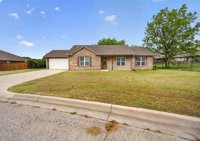 Homes for sale in Springtown, TX | 505 E 5th St, Springtown, TX 76082 | MLS# 21259337