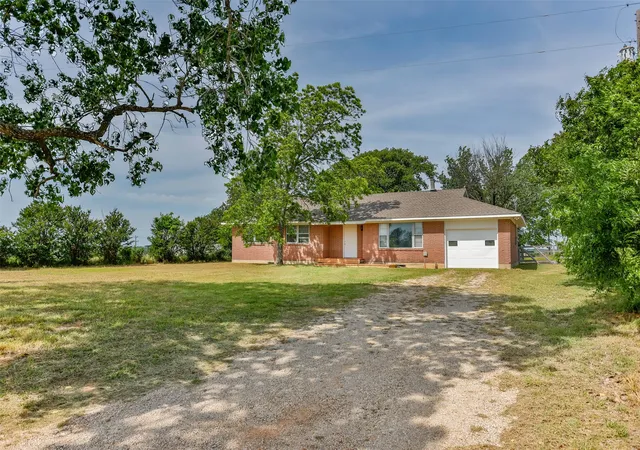 Homes for sale in Callisburg, TX | 65 Kirby St, Callisburg, TX 76240 | MLS# 21262644