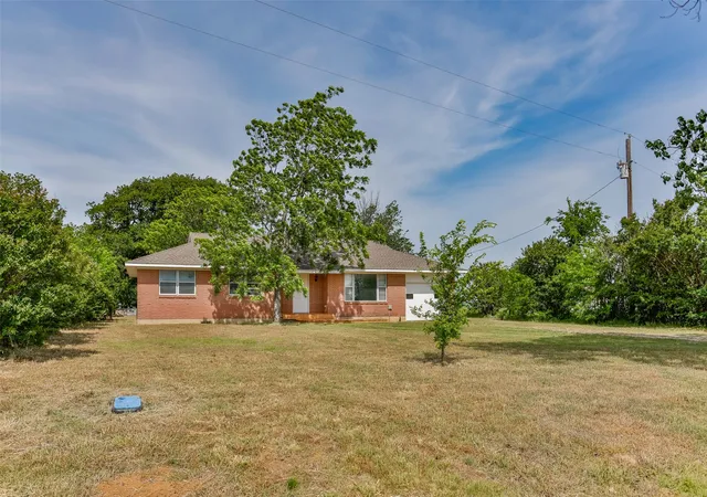 Homes for sale in Callisburg, TX | 65 Kirby St, Callisburg, TX 76240 | MLS# 21262644