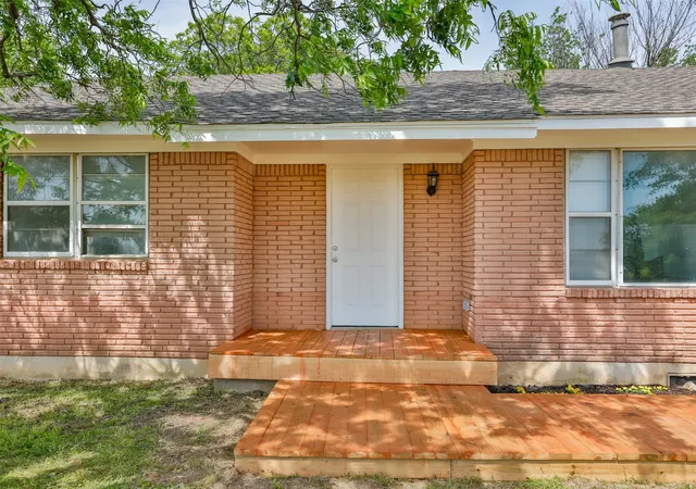 Homes for sale in Callisburg, TX | 65 Kirby St, Callisburg, TX 76240 | MLS# 21262644