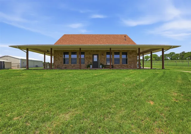 Photo 1 of Single family home for sale at 3517 Ethan Ct, Weatherford, TX 76088 | MLS# 21262672 | Listing updated on 2026-10-01