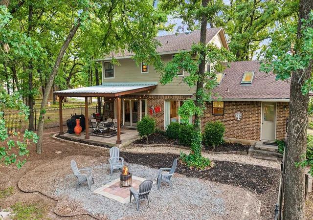 Photo 2 of Single family home for sale at 380 County Road 123, Gainesville, TX 76240 | MLS# 21262318 | Listing updated on 2026-09-03