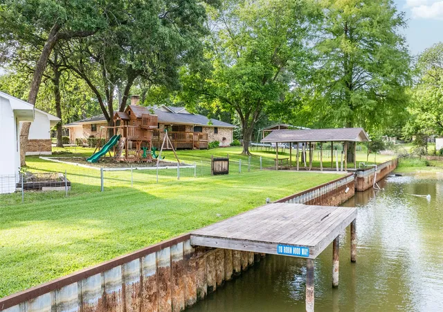 Photo 3 of Single family home for sale at 118 Robin Hood Wy, Gun Barrel City, TX 75156 | MLS# 21260604 | Listing updated on 2026-08-19