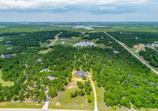 Homes for sale in Sunset, TX | 247 Silver Lakes Dr, Sunset, TX 76270 | MLS# 21262465
