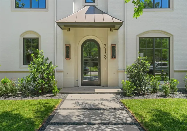 Photo 3 of Sale Pending at 7159 Wildgrove Ave, Dallas, TX 75214 | MLS# 21262805 | Listing updated on 2026-07-19