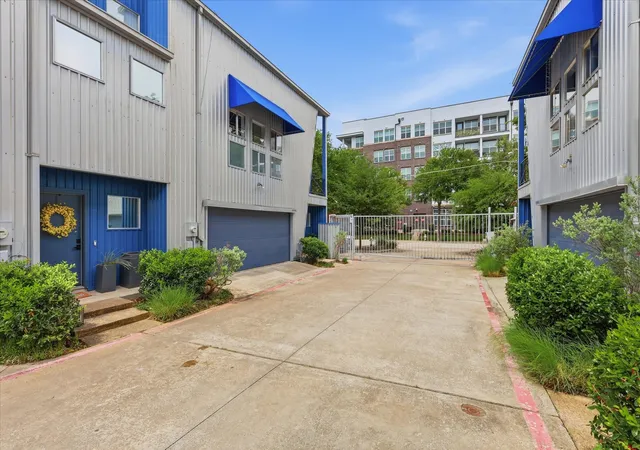 3rd image of 4214 Swiss Ave #A, Dallas, TX 75204 | MLS# 21260559