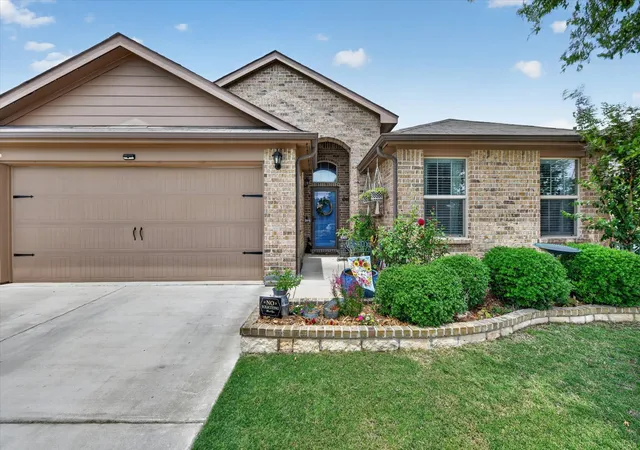 Homes for sale in Crowley, TX | 833 Rutherford Dr, Crowley, TX 76036 | MLS# 21248200