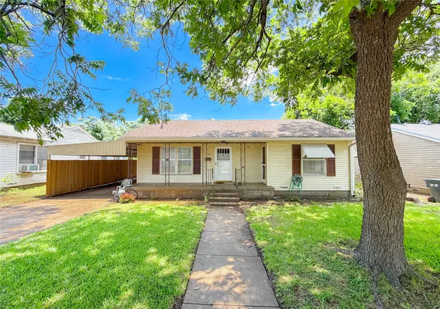 Homes for sale in Waco, TX | 3136 Mckenzie Ave, Waco, TX 76708 | MLS# 21262811