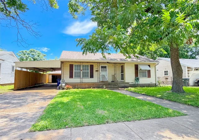 Homes for sale in Waco, TX | 3136 Mckenzie Ave, Waco, TX 76708 | MLS# 21262811