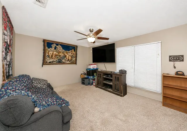 Photo 4 of Single family home for sale at 805 Long Dr, Mineral Wells, TX 76067 | MLS# 21256779 | Listing updated on 2026-09-23