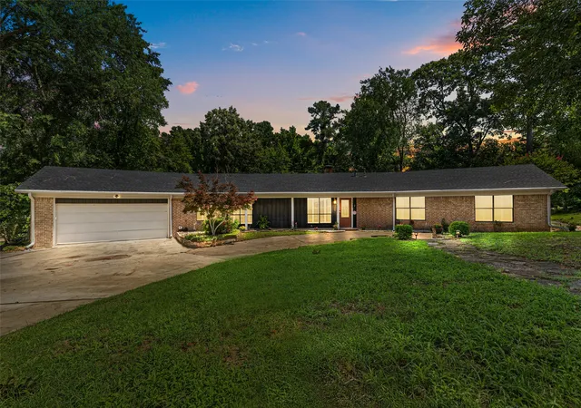 Homes for sale in Gilmer, TX | 1821 Azalea St, Gilmer, TX 75644 | MLS# 21262856