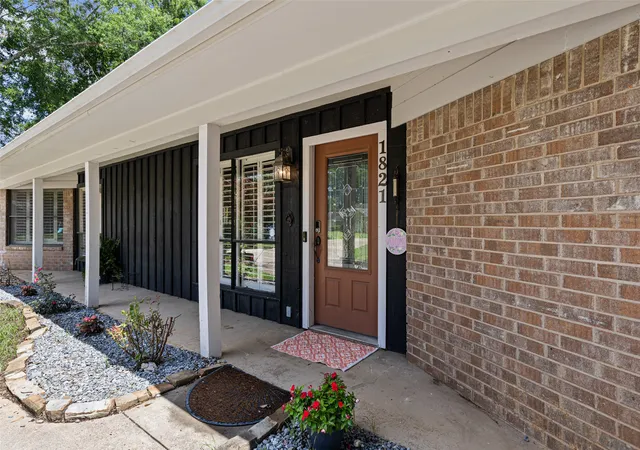 Homes for sale in Gilmer, TX | 1821 Azalea St, Gilmer, TX 75644 | MLS# 21262856