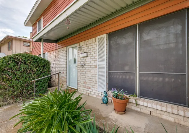 Photo 3 of Single family home for sale at 3013 Margo Dr, Mesquite, TX 75150 | MLS# 21258806 | Listing updated on 2026-07-24