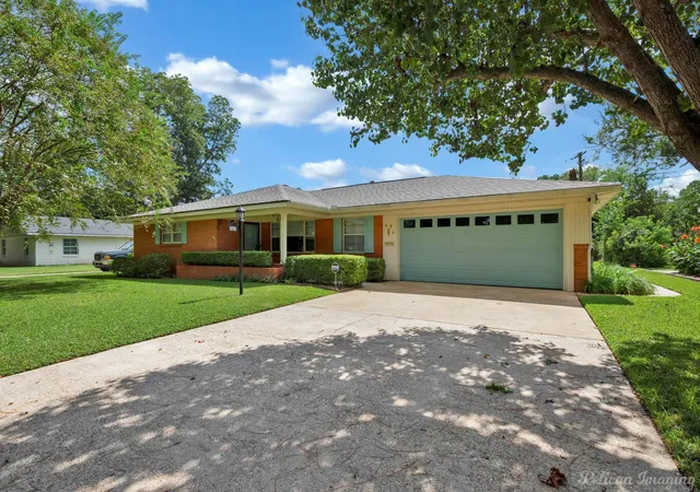 Photo 1 of Single family home for sale at 263 Symphony Ln, Shreveport, LA 71105 | MLS# 21262885 | Listing updated on 2026-07-21