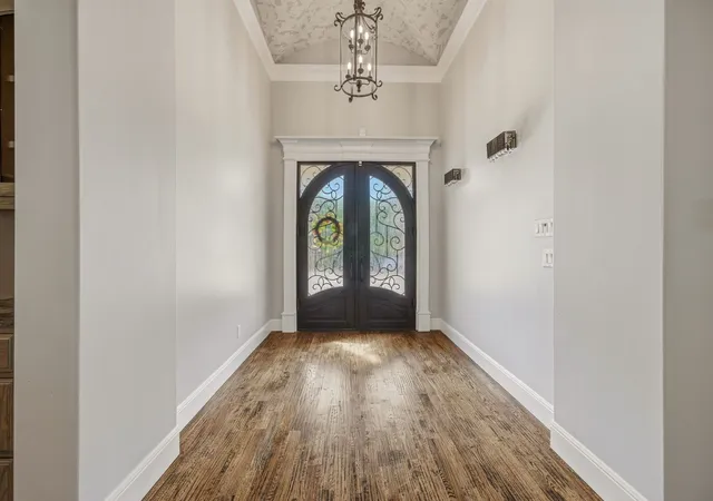 Photo 3 of Single family home for sale at 9503 Bellechase Rd, Granbury, TX 76049 | MLS# 21260966 | Listing updated on 2026-10-01
