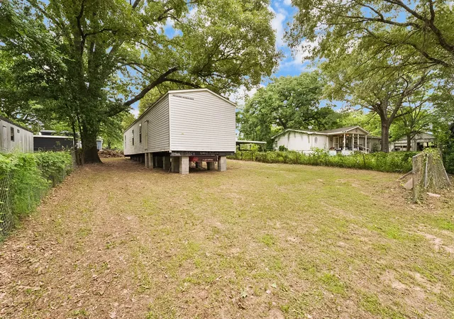 Homes for sale in Mabank, TX | 117 Crestwood Dr, Mabank, TX 75156 | MLS# 21255428