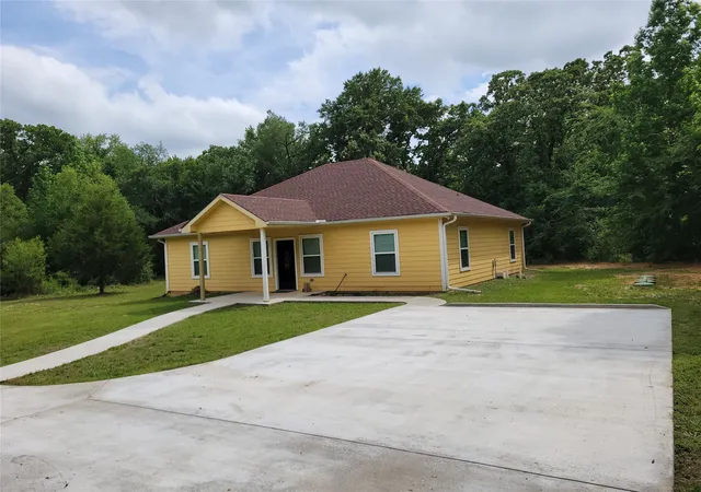 Homes for sale in Larue, TX | 12770 E Us Hwy 175, Larue, TX 75143 | MLS# 21263008