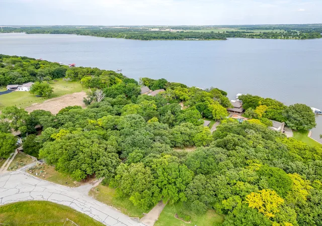 Photo 1 of Single family home for sale at 13350 Miller Rd, Azle, TX 76020 | MLS# 21261884 | Listing updated on 2026-10-05