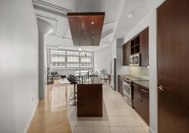 Photo 2 of Condo for sale at 2600 W 7th St #2532, Fort Worth, TX 76107 | MLS# 21255077 | Listing updated on 2026-09-24