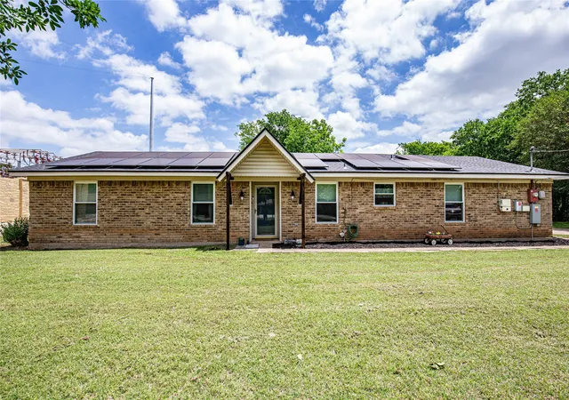 Homes for sale in Lorena, TX | 817 S Old Temple Rd, Lorena, TX 76655 | MLS# 21262113