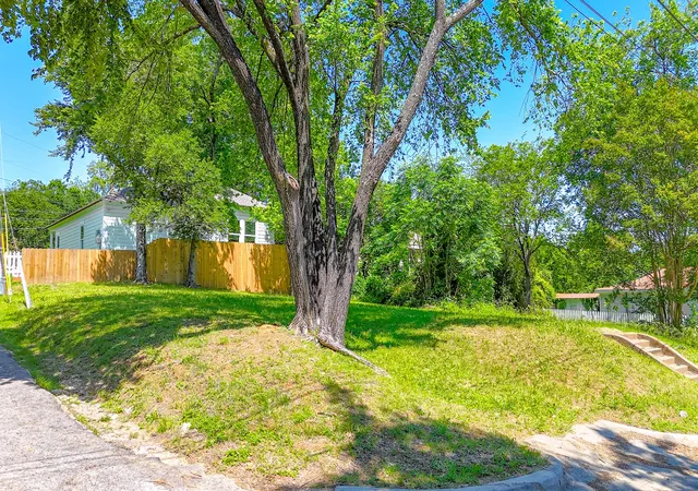 Homes for sale in Dallas, TX | 209 Landis St, Dallas, TX 75203 | MLS# 21253519