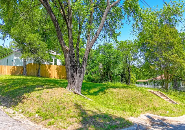 Homes for sale in Dallas, TX | 209 Landis St, Dallas, TX 75203 | MLS# 21253519