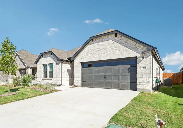 Photo 3 of Single family home for sale at 1015 Angel St, Josephine, TX 75173 | MLS# 21262755 | Listing updated on 2026-10-06