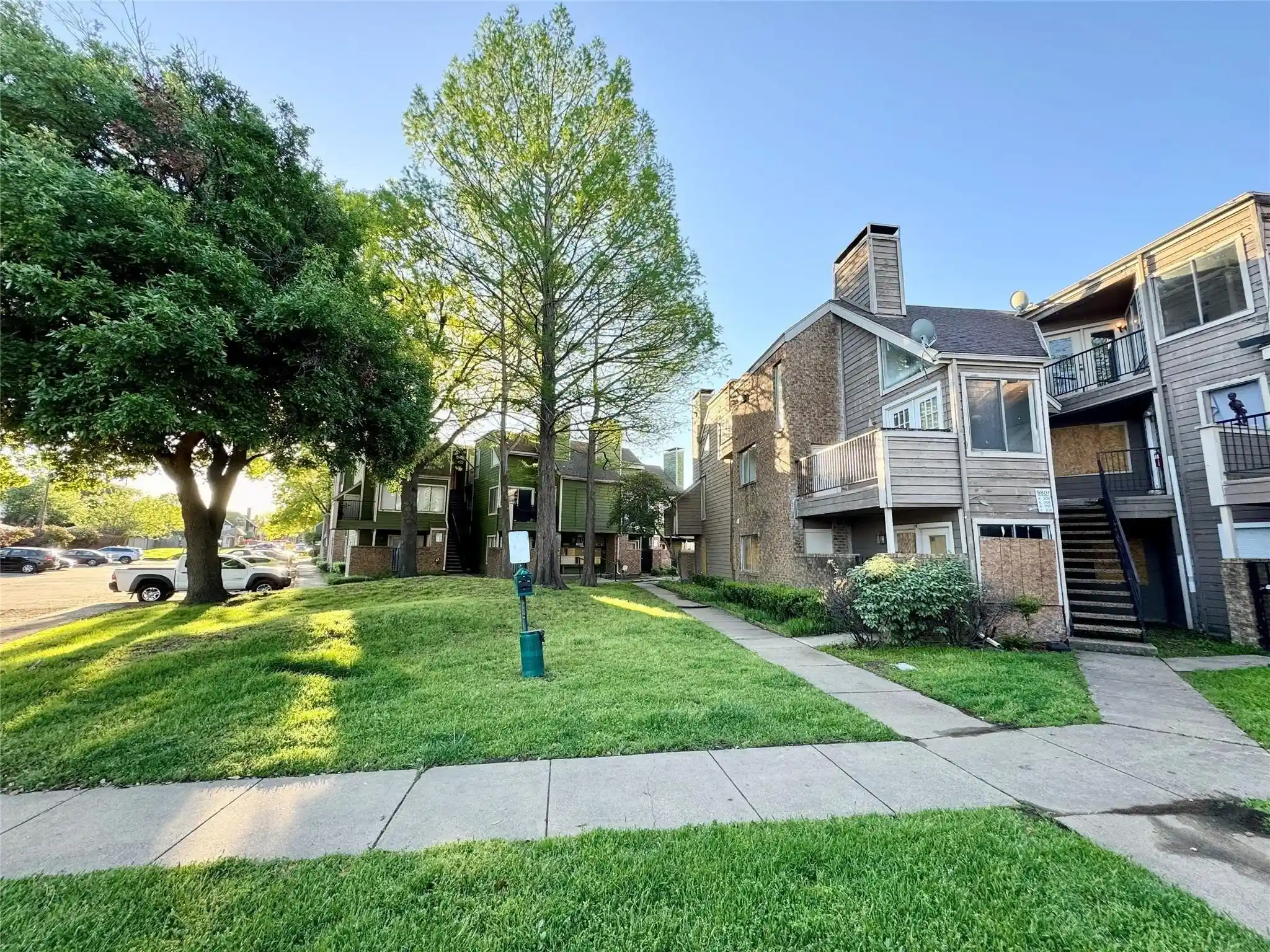 Listing Photo 1 - Condo for sale in 9801 Walnut St located at 9801 Walnut St, Dallas, TX 75243 - Unit #108
