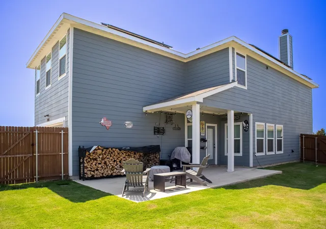 Photo 3 of Single family home for sale at 4036 Aurora Ln, Forney, TX 75126 | MLS# 21263051 | Listing updated on 2026-07-18
