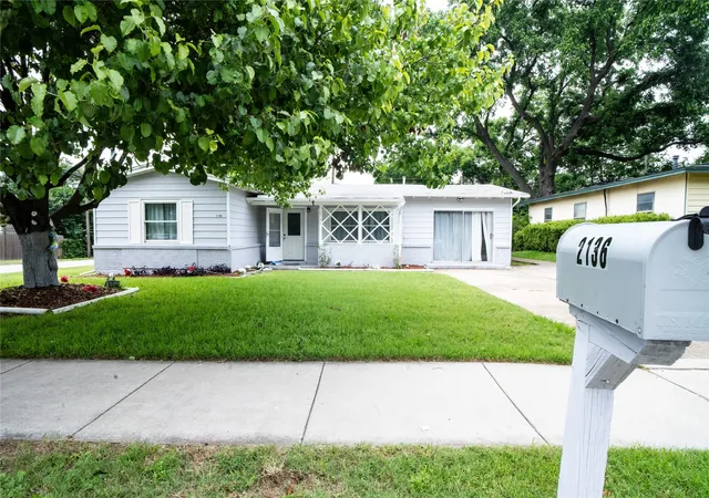 1st image of 2136 Ridgeway St, Arlington, TX 76010 | MLS# 21263140