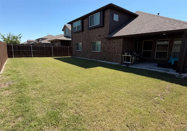 26th image of 3301 Heathrow Rd, Mesquite, TX 75181 | MLS# 21263147
