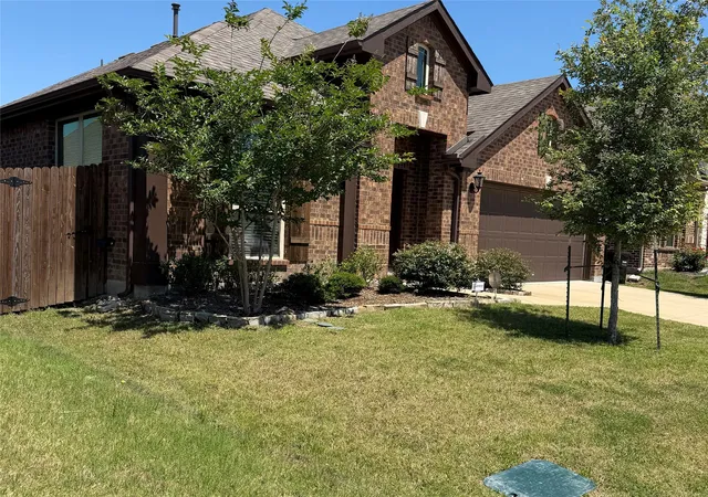 3rd image of 3301 Heathrow Rd, Mesquite, TX 75181 | MLS# 21263147