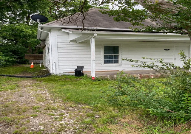 Homes for sale in Terrell, TX | 904 E College St, Terrell, TX 75160 | MLS# 21263177