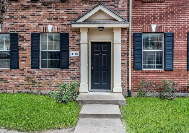2nd image of 4116 Kyndra Cir, Richardson, TX 75082 | MLS# 21259962