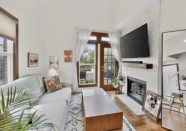 4th image of 4034 Rawlins St #207, Dallas, TX 75219 | MLS# 21260064