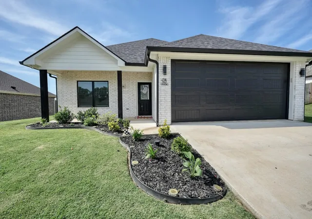 Homes for sale in Winona, TX | 108 Hay Meadow Dr, Winona, TX 75792 | MLS# 21263028