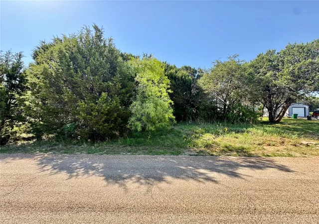 1st image of 1033 Indian Dr, Granbury, TX 76048 | MLS# 21263313