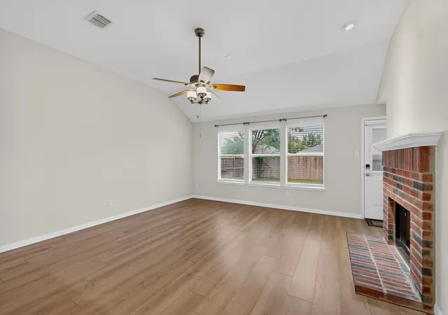 4th image of 4328 Tranquility Dr, Fort Worth, TX 76244 | MLS# 21259089