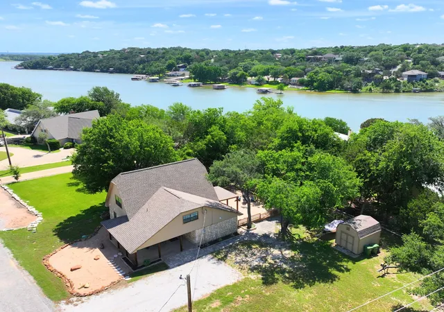 Photo 1 of Single family home for sale at 1425 Blackhawk Cir, Granbury, TX 76048 | MLS# 21260887 | Listing updated on 2026-08-26