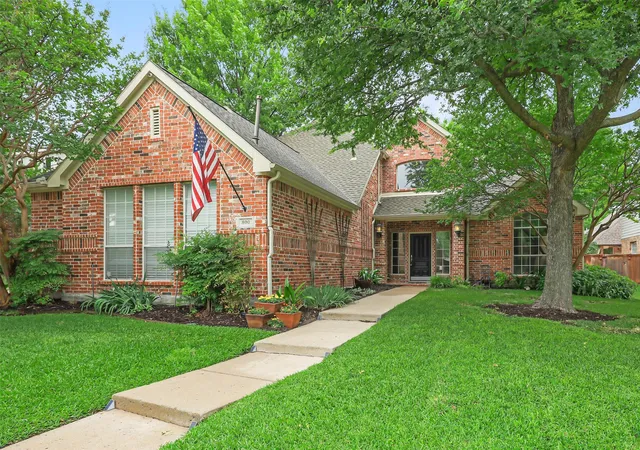 Photo 1 of Sale Pending at 800 Coralberry Dr, Mc Kinney, TX 75072 | MLS# 21244749 | Listing updated on 2026-07-22