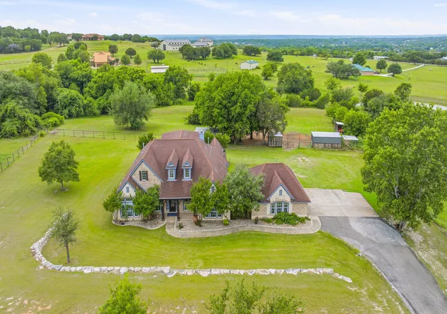 Photo 1 of Single family home for sale at 1914 Bentwater Pkwy, Granbury, TX 76049 | MLS# 21262262 | Listing updated on 2026-10-08