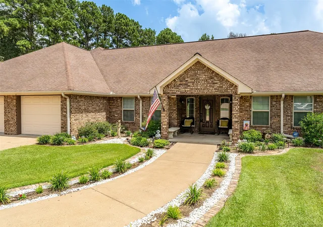 Photo 3 of Single family home for sale at 19135 Bynum, Flint, TX 75762 | MLS# 21263579 | Listing updated on 2026-07-17